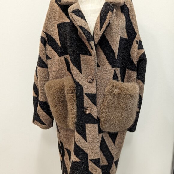 Alex Max Reversible Coat Taupe with black accents - Picture 3 of 4